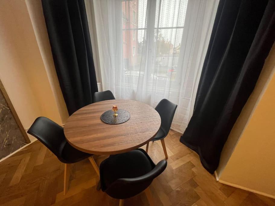 Esprit Colmar - 2 Chambres De Charme Мюлуз Екстериор снимка
